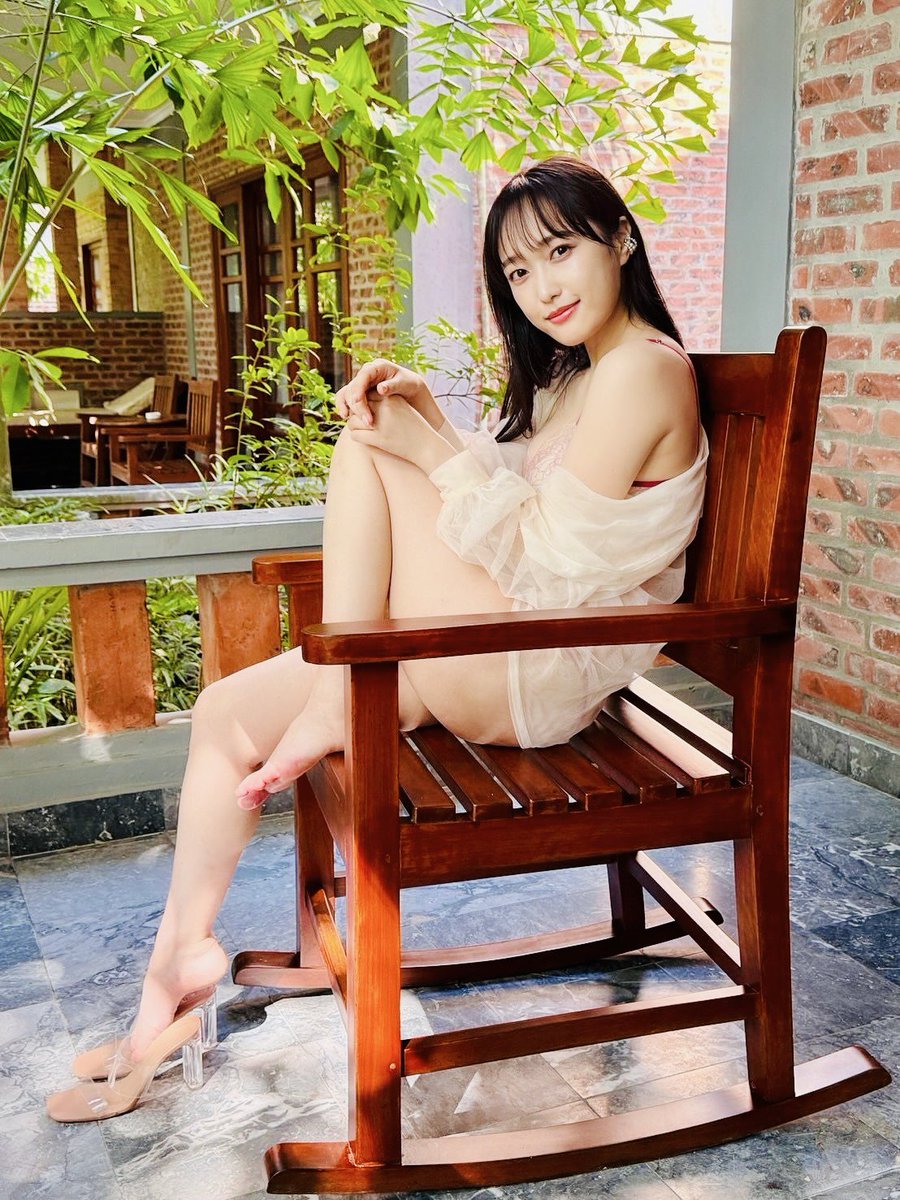 30歳になりました！そして3rd写真集『Femme Fatale』発売です！ 楽しく