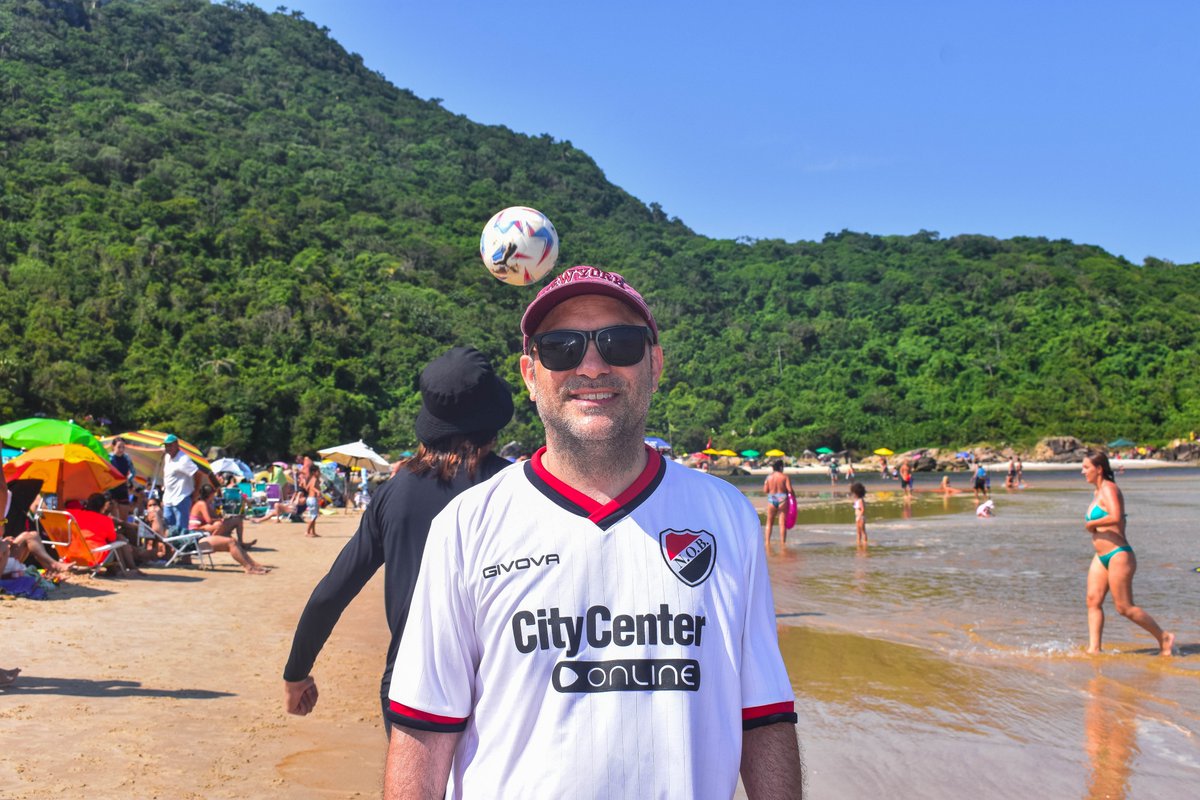 jjscialfa's tweet photo. Donde vayas la vas a ver ❤️🖤 🇧🇷
(en las malas mucho más) https://t.co/6Wzi1oIFYi