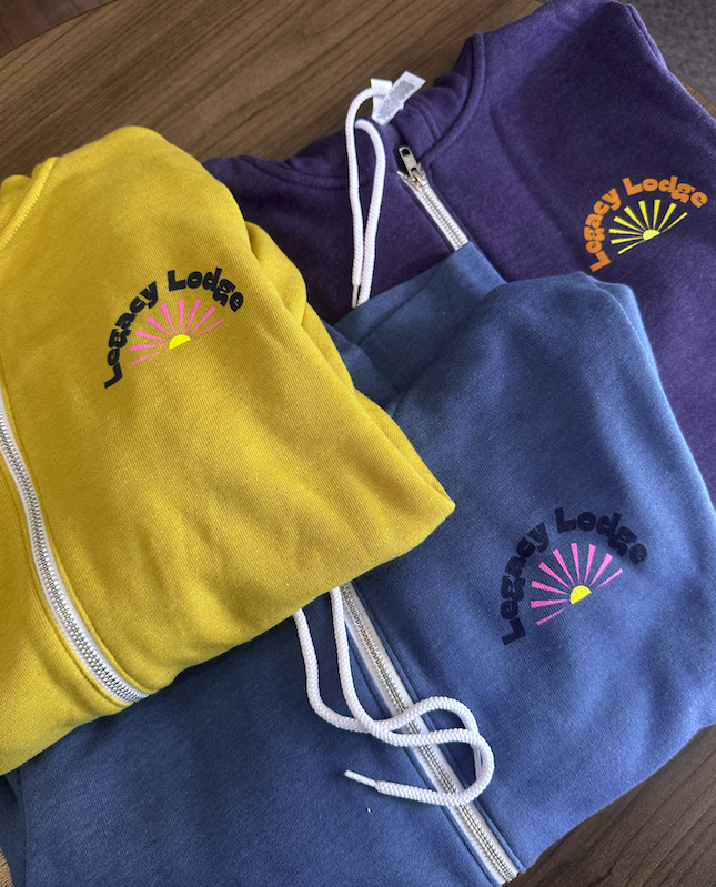 FullyPromotedLA's tweet image. We can tell the staff at Legacy Lodge has a lot of fun at what they do,  just by taking a look at what they chose for branded apparel 😆

This was a really fun project to work on together! 🤝

#brandedapparel #screenprinting #legacylodge #areyoufullypromoted