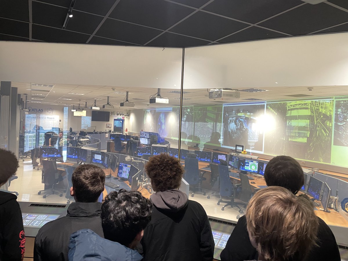 HeartofHatton's tweet photo. Day 2 of the CERN Trip, discovering the immense possibilities of Science!  #teamhatton #curiosity https://t.co/DihuxrlUFO