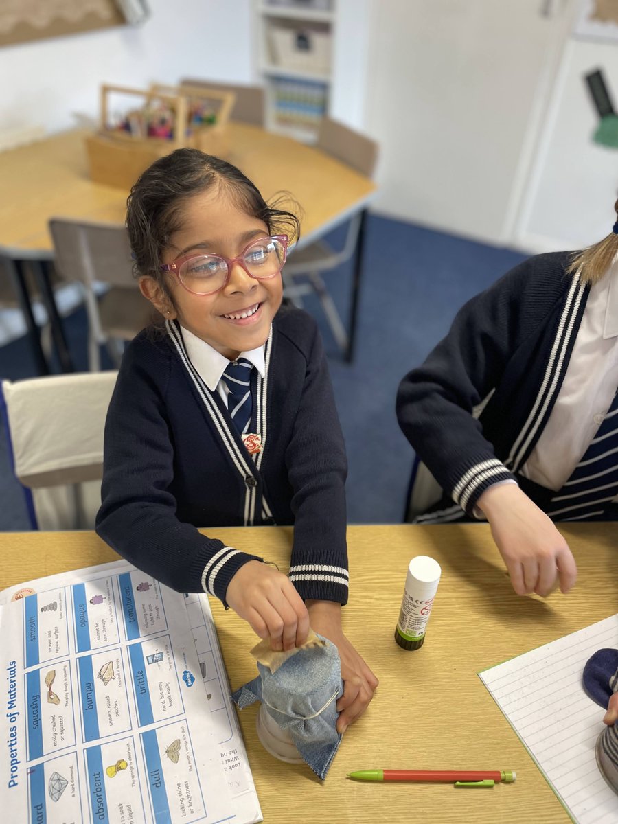 stcatherinessch's tweet image. In our Year 3 Science lesson we experimented with materials by rubbing them with sandpaper. 👋  🤩The girls then drew conclusions about why particular fabrics would be used for specific items of clothing. 🎀 #SCSdeedsnotwords #SCSPrep #SCSScience