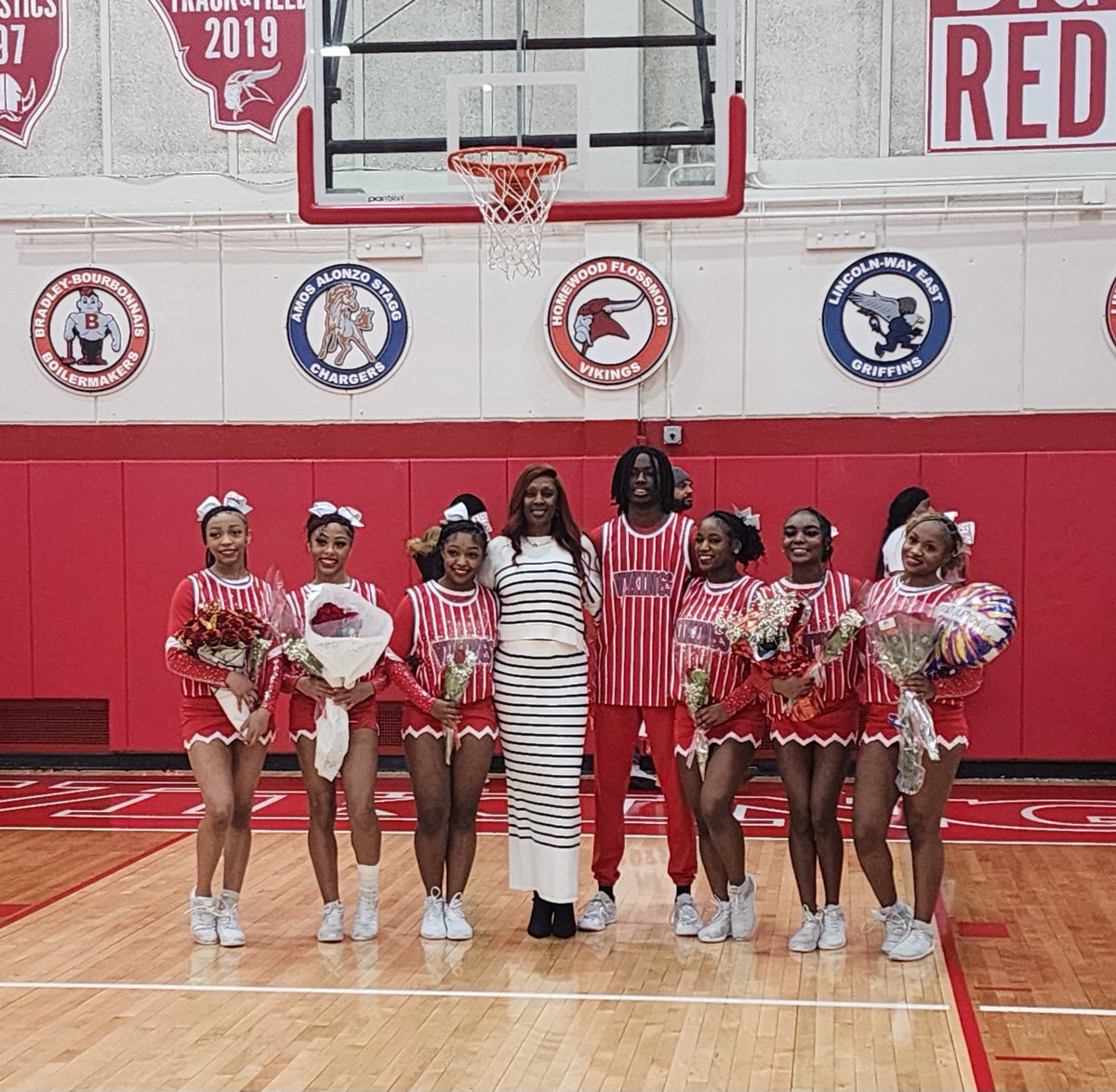 HF Cheerleaders tweet media