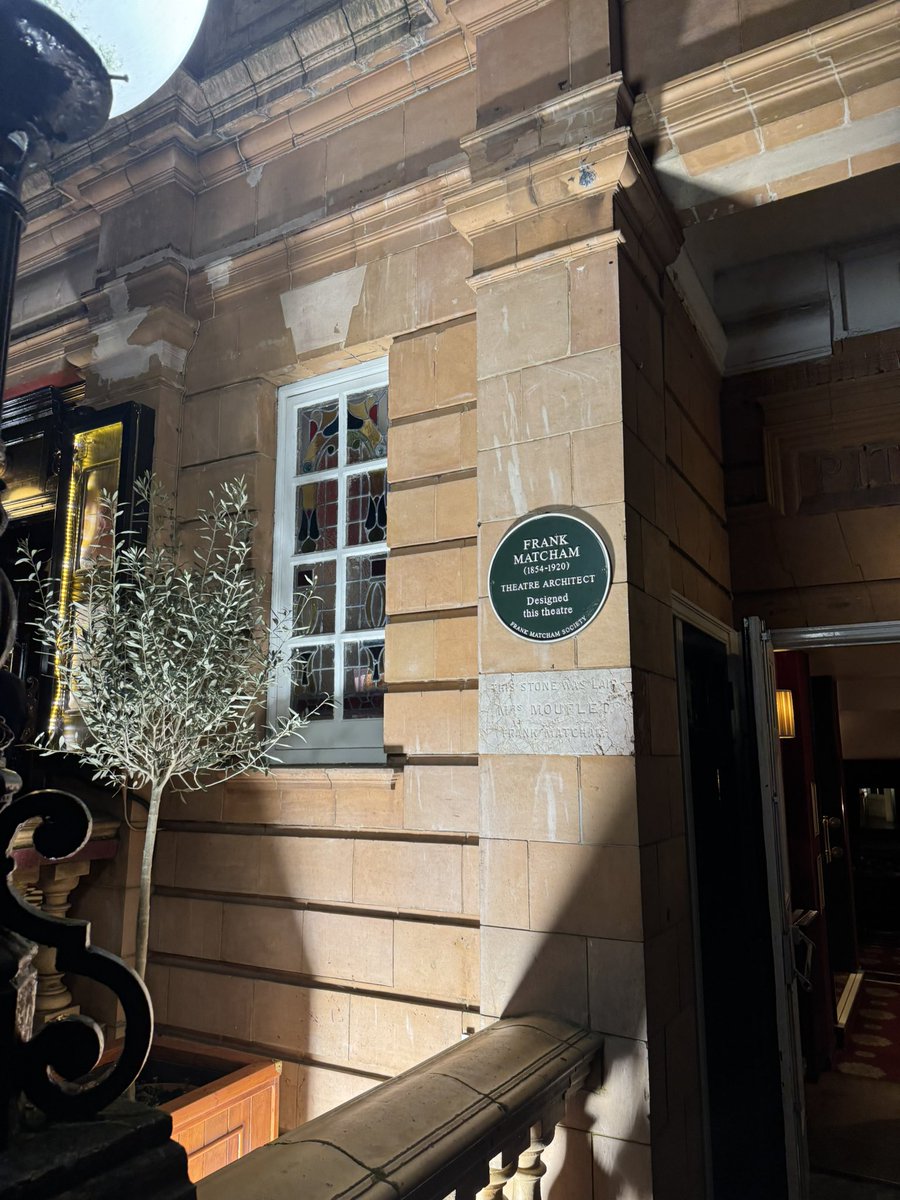 aojwFL_BFC's tweet photo. Lovely last night to go with @WoottonKaren on our first visit to @RichmondTheatre & see splendid #Septemberq1954 a moving double bill of Terence Rattigan plays #SeperateTables & #TheBrowningVersion with terrific performances from #NathanielParker & the legendary #SianPhillips https://t.co/YFs0YODObR