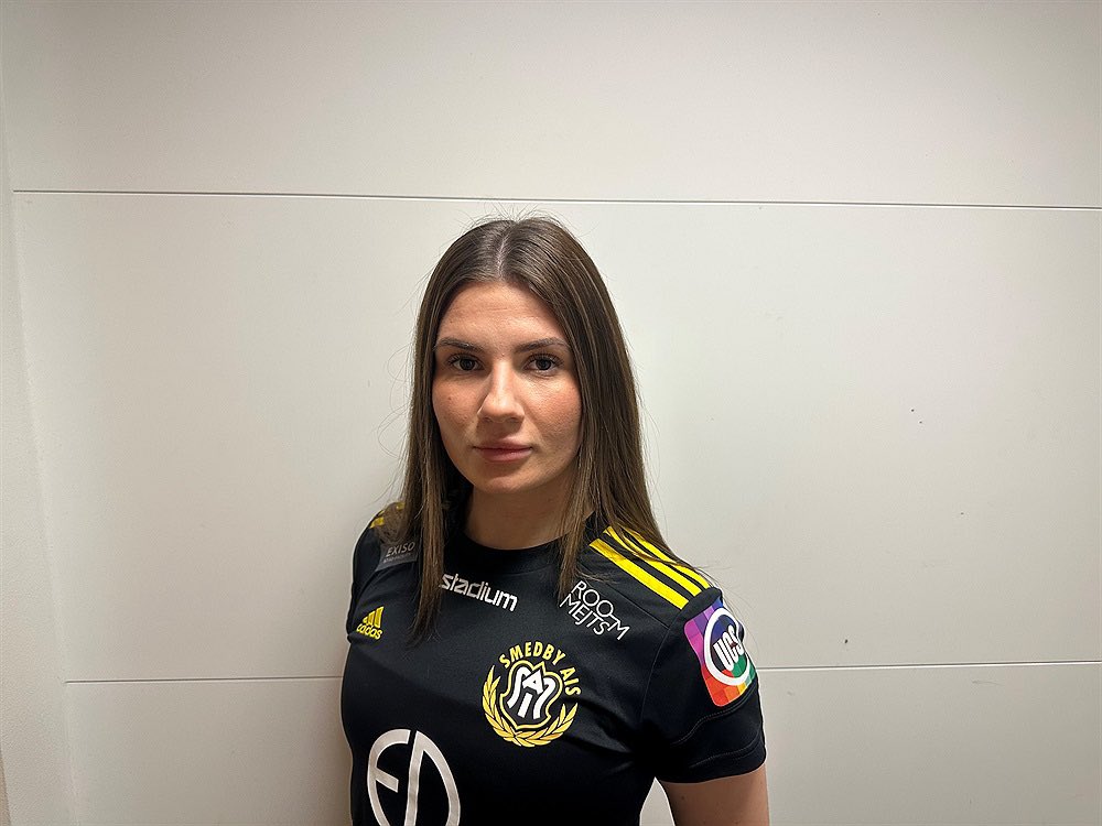 DAM: Meriterade Irma Jusanovic ger SAIS en internationell touch👇

smedbyais.se/sais-dam/nyhet…