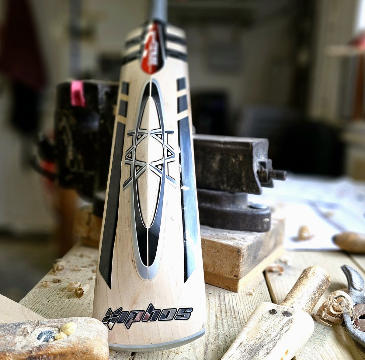 Some cricket bats clean up beautifully - don't get too many of these through, unique rear edge  shaping to play with, happy with how this came out ready for next season!

#BatRepairs #CricketBats