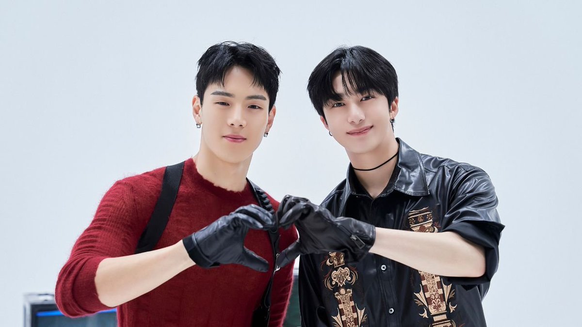 TOP100KPOP's tweet photo. 🚨 WHAT IS THE BEST 4TH GEN K-POP GROUP?

SHOWNU X HYUNGWON
3RACHA
BSS
MOONBIN &amp; SANHA

👉 VOTE: https://t.co/DddccCbxY9 https://t.co/xeXJTWLNoM