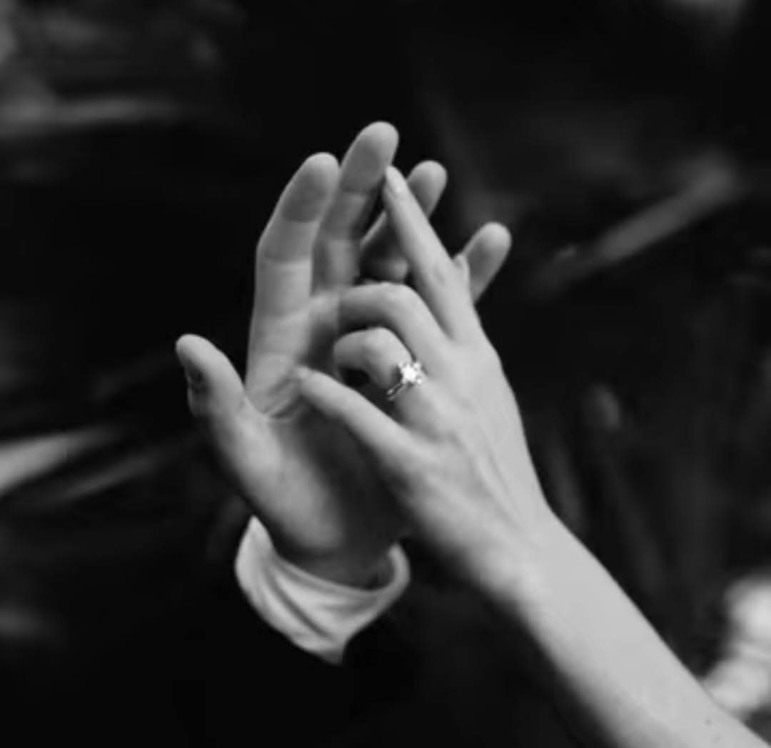 MaltiVishwaka12's tweet image. हम जंगल के जोगी हम को एक जगह आराम कहाँ
आज यहाँ कल और नगर में सुब्ह कहाँ और शाम कहाँ 

~ इब्न-ए-इंशा 
 #Shair #Aaraam