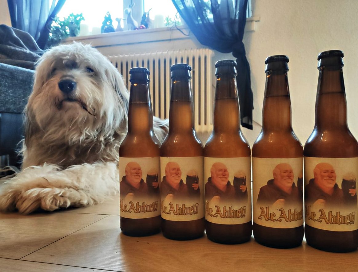 Ham_Rav's tweet photo. Big thanks to the legends at @ShiroUnlimited for sending our studio pup Olaf some Ale Abbey-inspired brews!🍻 🐾 They will remain unopened under his watchful eye, but who knows what we’ll be celebrating soon?😉
#indiegame #gamedev https://t.co/rhvKB555i3