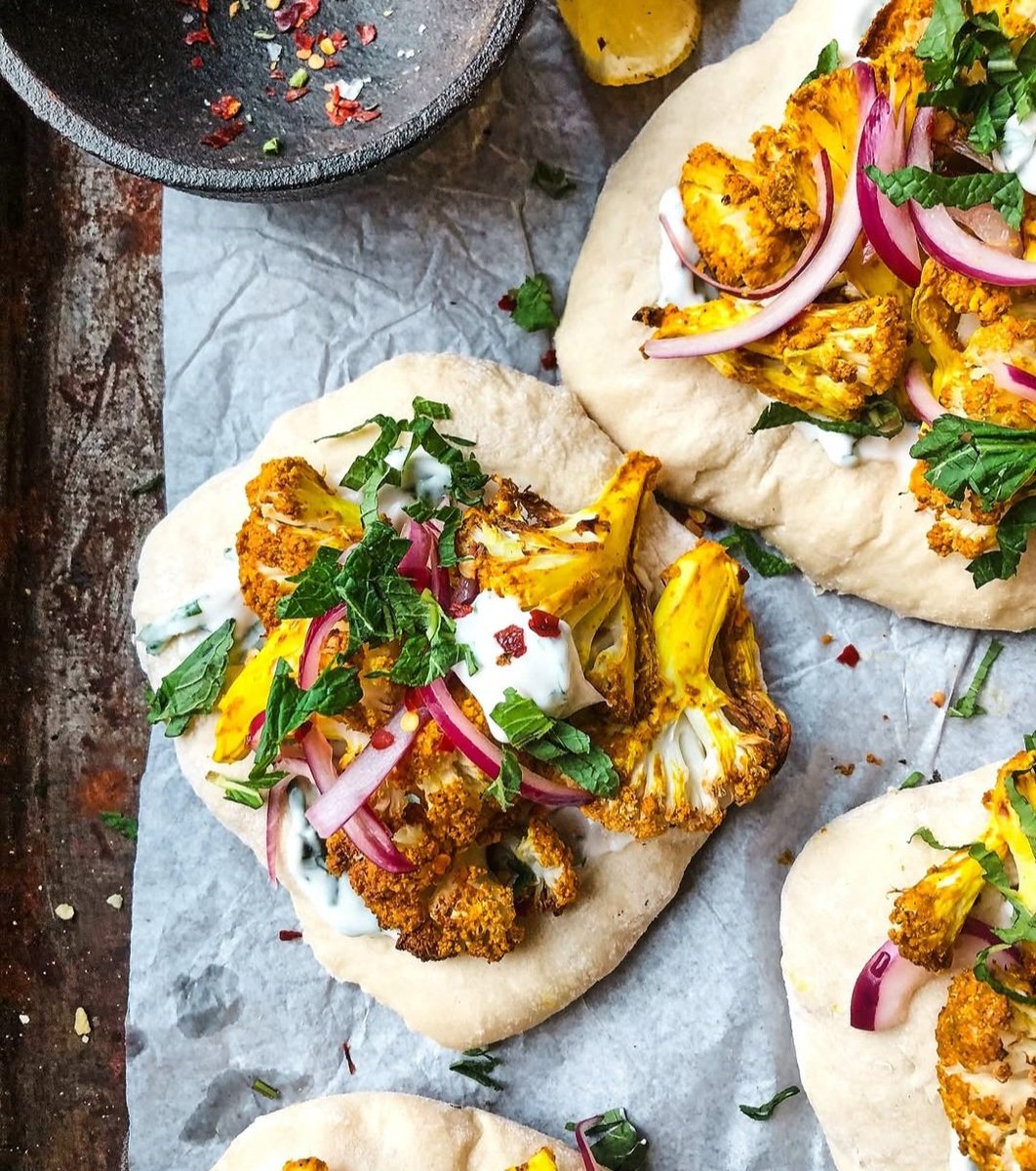 NectarCBD's tweet photo. Cauliflower flatbreads. Yum on yum. 🙏🤤

#nectarcbd #cbd #cbdoil #nectarsweet #nectaroil #hemp #organic #vegan #veganlife #vegansofx #plantbased #veganfood #veganism #farming #colorado #smallbusiness #nature #health #wellness #foodporn #food #foodie #foodphotography https://t.co/qRJ31Tnolo