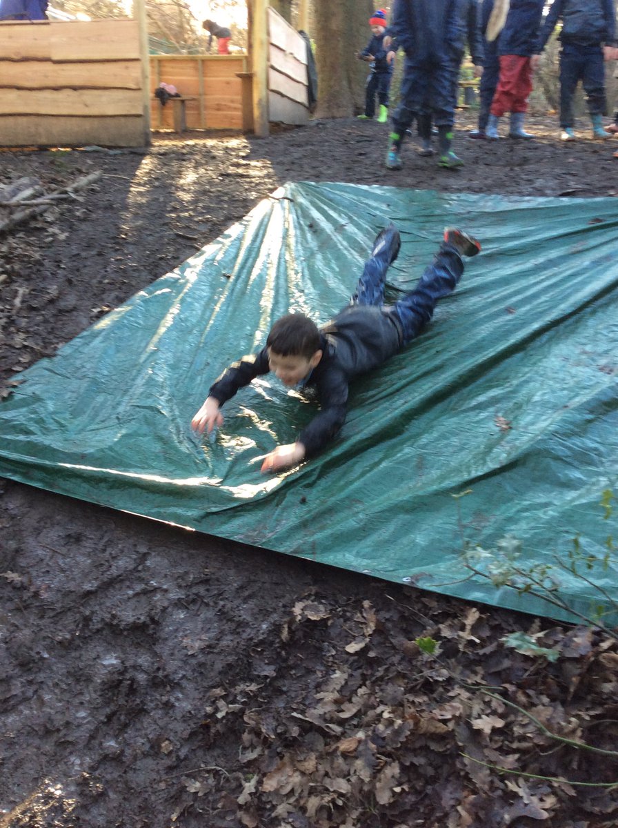 Year 2 have had a great Forest school session today 🌳. We have been using hand saws to cut tree cookies off of branches and used palm drills to drill holes into them. Our favourite part was definitely the mud slide 🛝  <a href="/StradbrokePri/">@StradbrokePrimary</a> <a href="/team2stradbroke/">Year 2</a>