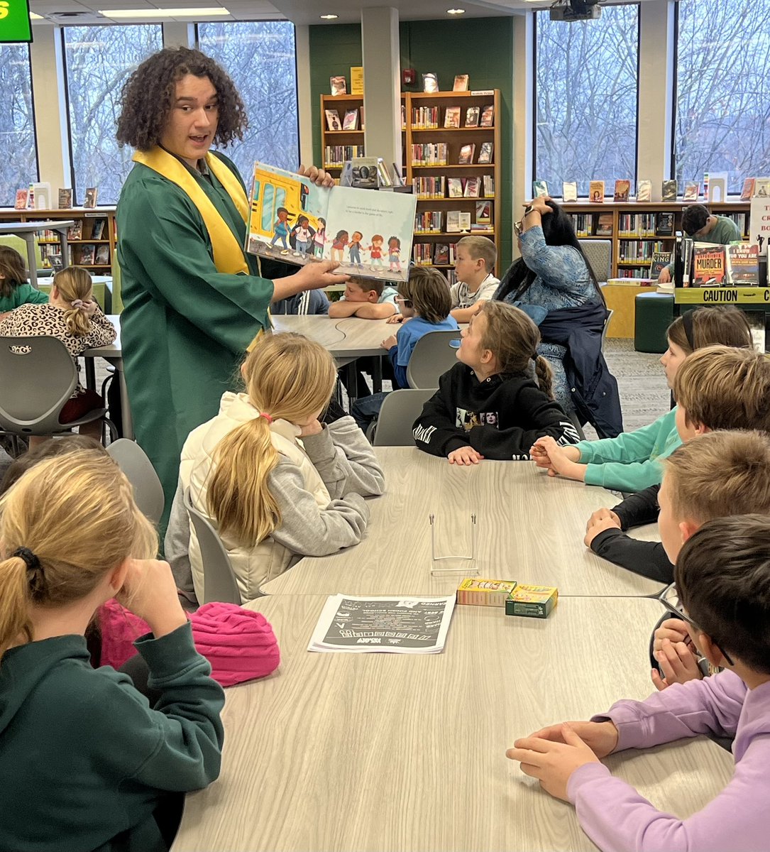 SMSouthTDain's tweet image. Our Raider Nation is Strong! So excited to welcome @trailwoodsmsd SM South Class of 2034 today for our @KingJames “I Promise” Initiative! @theSMSD @SMSChoirDuncan @SMSbravence @SMSRaidersAD #FutureRaiders #ClassOf2034
#RaiderPride🔰#CultureWins