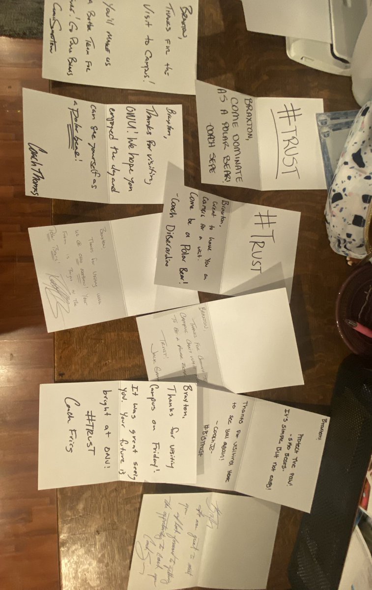 Braxton_75's tweet photo. Big thank you to the @OhioNorthernFB coaching staff for the hand written notes and kind words #TRUST https://t.co/upXFphvfp0