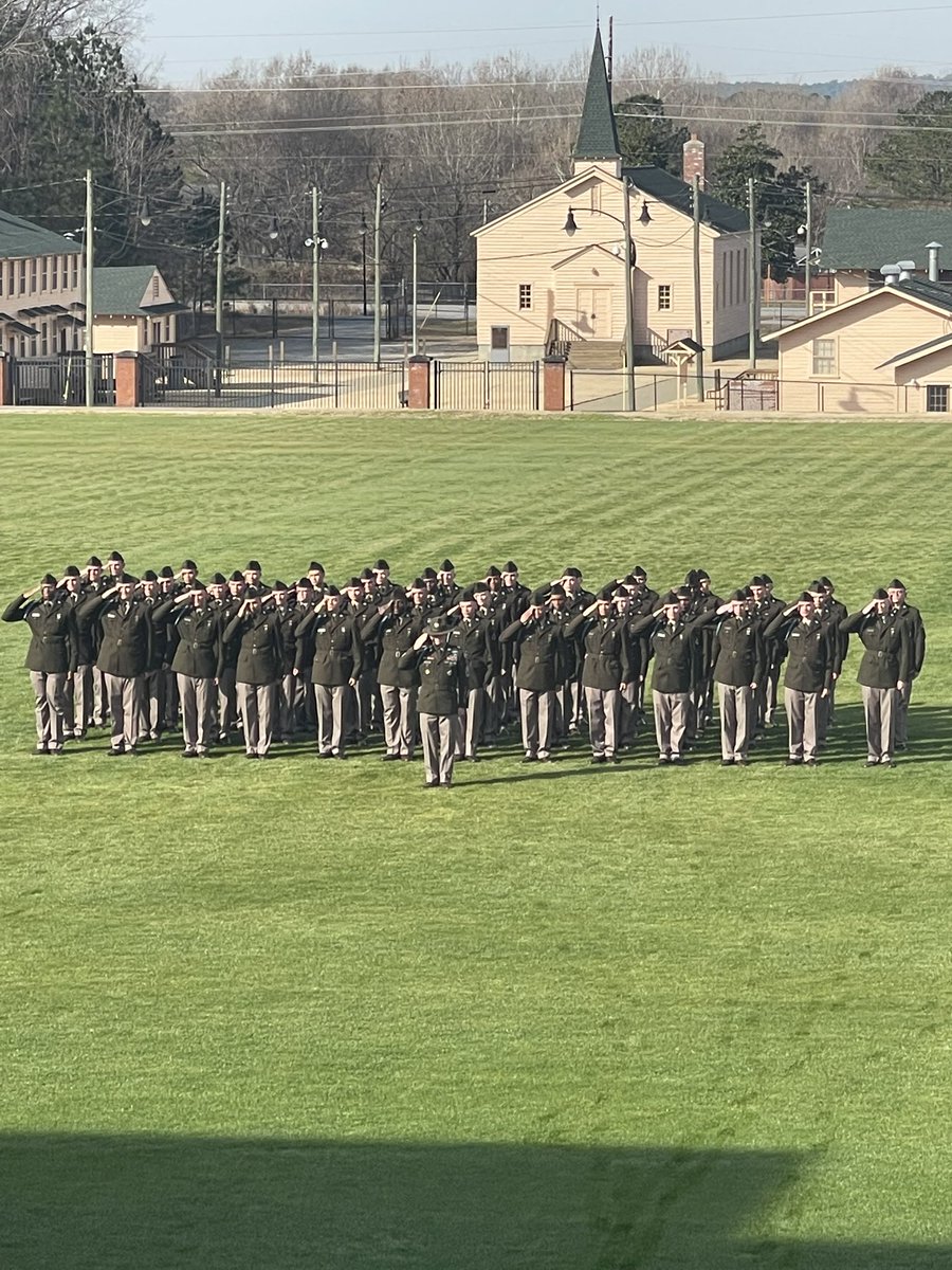 Proud Army dad! <a href="/USArmy/">U.S. Army</a> <a href="/PeteHegseth/">Pete Hegseth</a> #Graduation #AirborneBound 🙏🏻