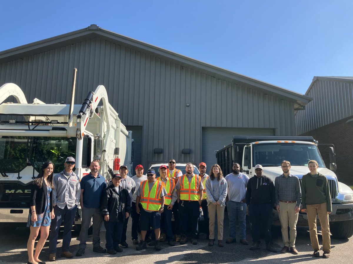 From game days at Carter-Finley to campus-wide waste reduction, 2024 was a big year for @ncstaterecycles! ♻️🚯 Here’s to keeping the momentum going in 2025!
recycling.ncsu.edu/2025/01/24/was…