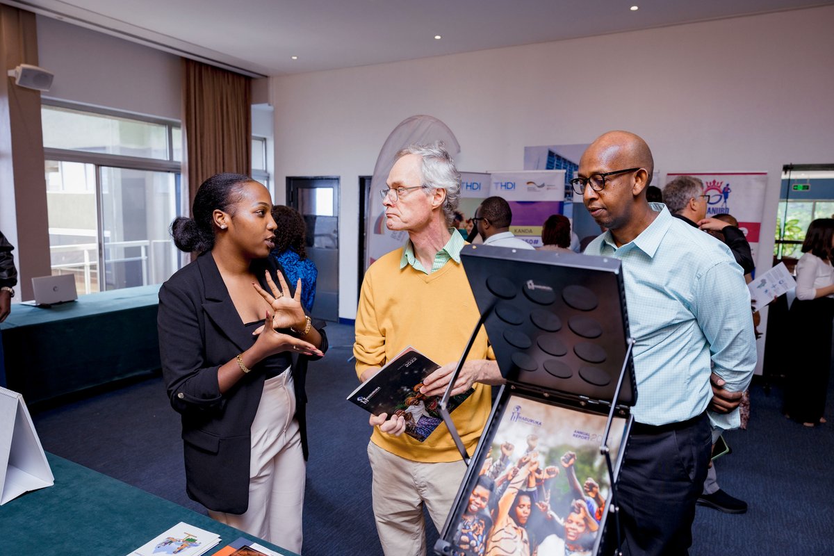 giz_rwanda's tweet photo. Concluding the event was a marketplace showcase, with our different projects’ partners and initiatives that are all working towards #GenderEquality, and women empowerment. We extend gratitude to them for these continued partnerships and collaboration. https://t.co/2ZXNJwwj32