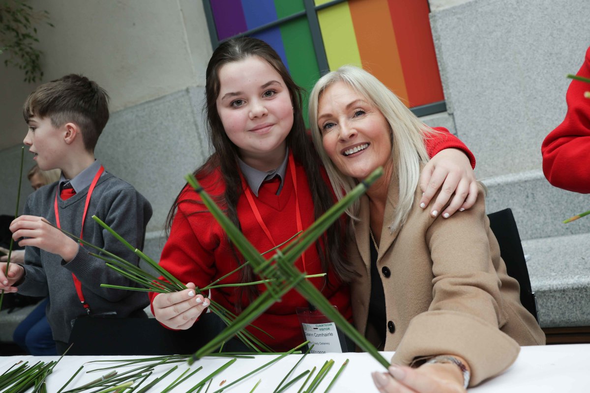 Today, the Ceann Comhairle, Verona Murphy T.D. hosted an event to celebrate St. Brigid’s Day 2025. Students of Danescastle National School, Carrig on Bannow, Co. Wexford, performed traditional Irish music, followed by a St. Brigid’s Cross making workshop.