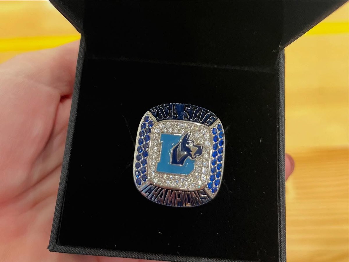 2024 Boys 6A State XC Champs get their bling today 💎 

#GoDanes🐶