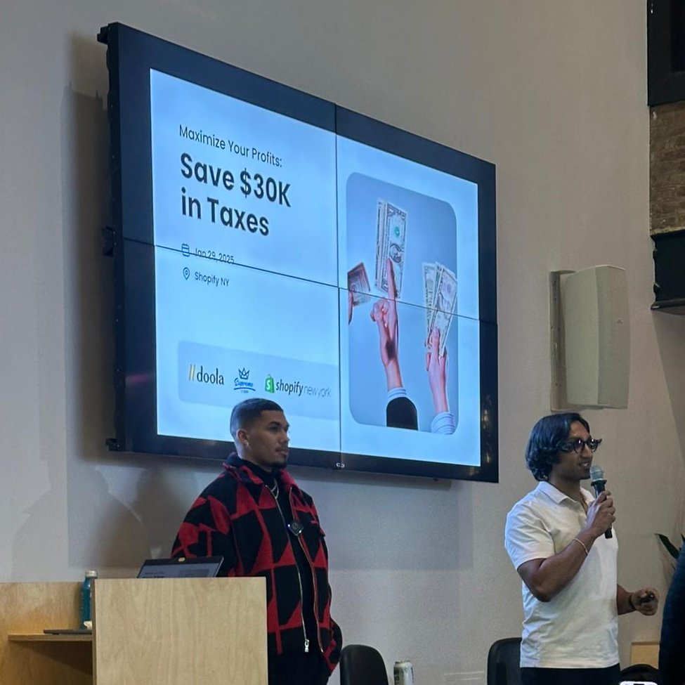 The atmosphere was absolutely ELECTRIC at Shopify NY in Soho last night with <a href="/HamptonAc_/">Ac Hampton</a>

5 stats about Shopify that will 🤯 your mind:

1. Global Economic Impact: As of 2024, Shopify hosts 5.6 million active stores across more than 175 countries

2. Black Friday/Cyber Monday