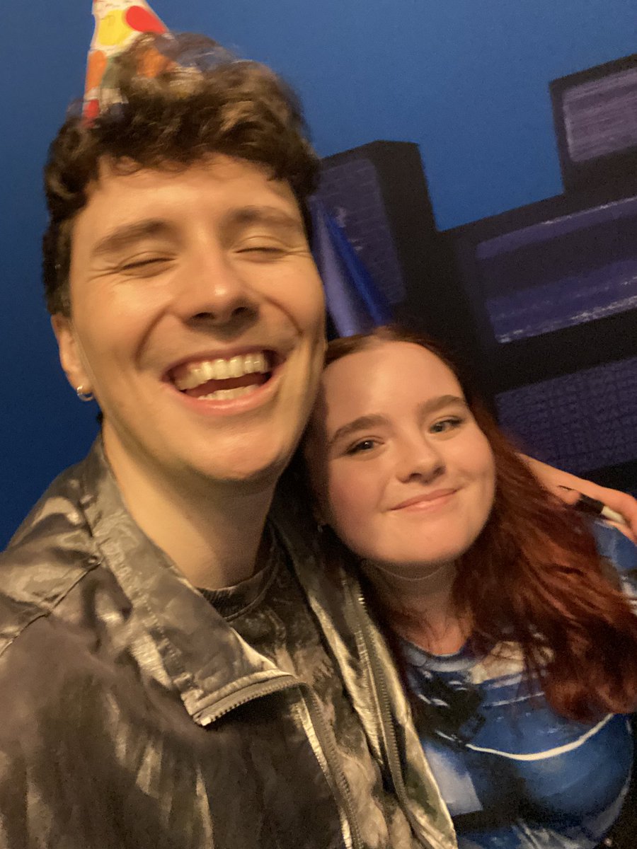 lauren 🤍 tweet media