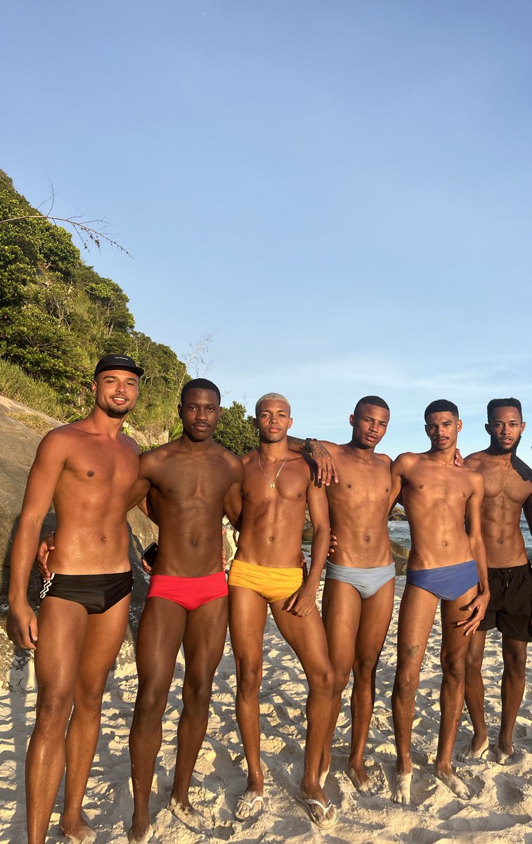 thaylonpreto's tweet photo. ❤️🖤💛🩵💙🤎 https://t.co/znxbxupb61