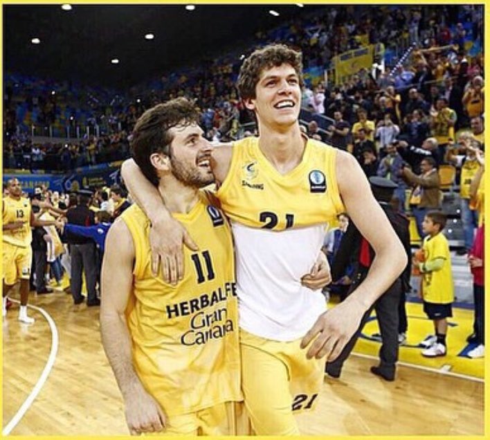 Fuiste un gran compañero y ejemplo en mis inicios🏀
¡¡Te deseo lo mejor en esta nueva etapa Capitán🫡!!
