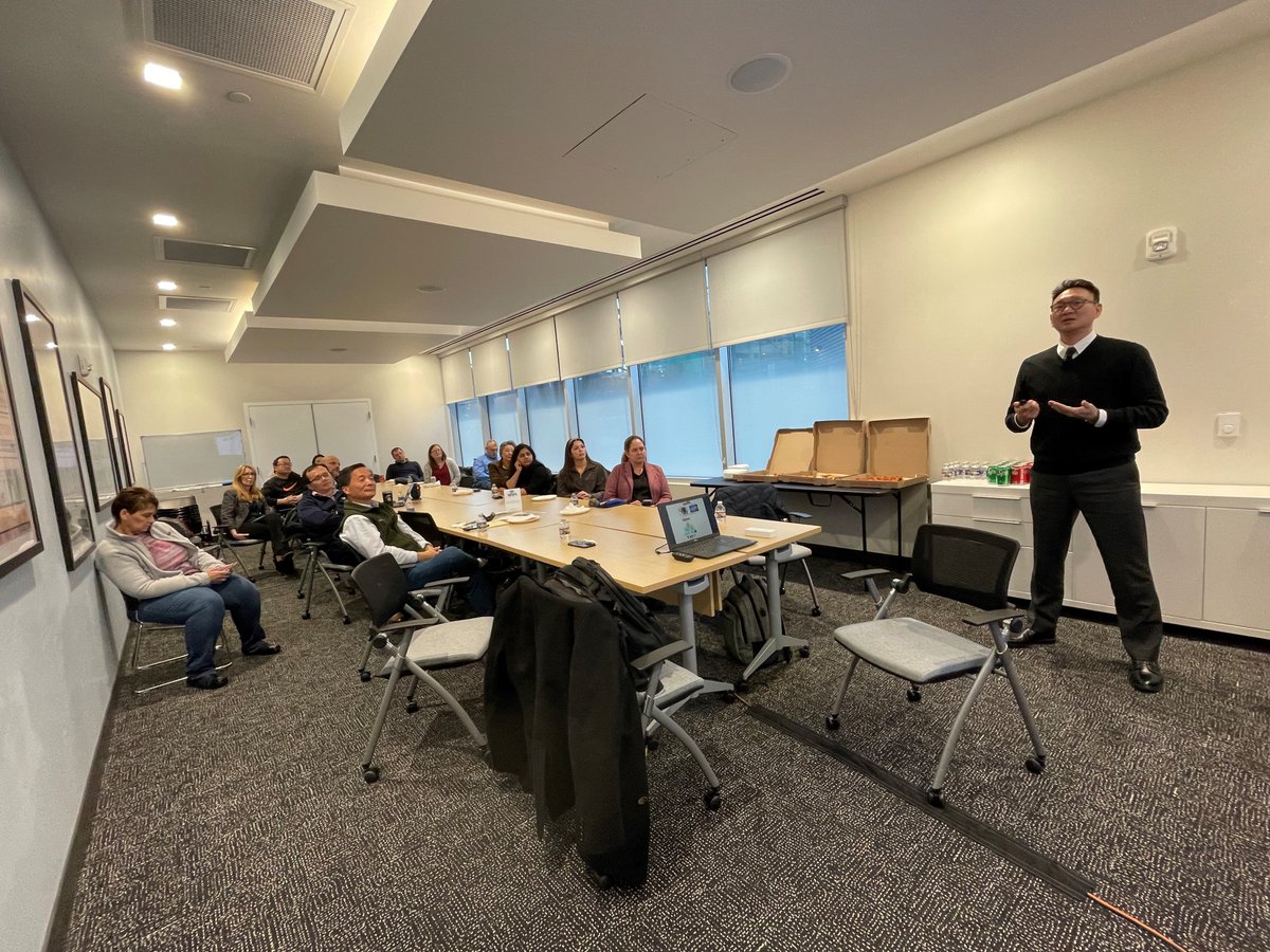 Happy to host Dr. Young Jang, associate professor at Georgia Tech, as our speaker at the monthly BMRC lab seminar. Dr. Jang uses multi-disciplinary approaches to study and develop bioactive stem cell delivery vehicles for use in regenerative medicine. #stemcells #sciencetwitter