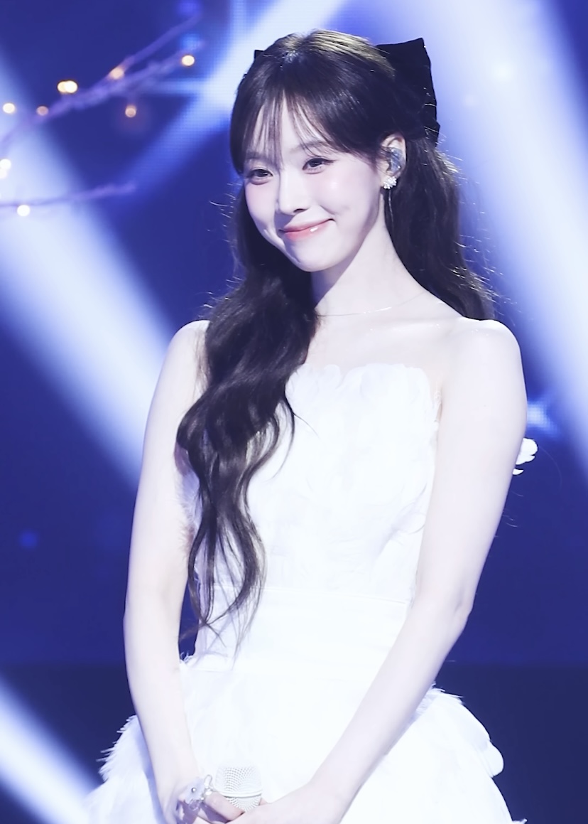 hourly winter (@hourlykwinter) on Twitter photo 