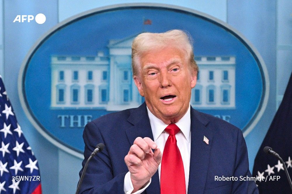 #BREAKING President Trump blames diversity policies under Obama and Biden for poor air safety standards following deadly Washington plane crash