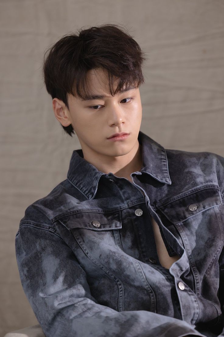 Niswee9's tweet photo. Kdrama study group
Pi han wool mirip zayyan gess😱
#StudyGroupEp4 #StudyGroup #PiHanWool #ChaWooMin #ZAYYAN #XODIAC https://t.co/8uNAxYog5x