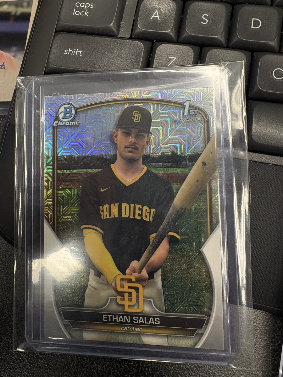 QuackedOnPadres's tweet photo. 🚨MORALE BOOST GIVEAWAY🚨

Too much negative stuff in the past 24 hours! How about a positivity giveaway?

Prize: @Padres Ethan Salas First Bowman refractor

How to win: LIKE/FOLLOW/RT 

WINNER ANNOUNCED FRIDAY https://t.co/p2GgAqc7Cm