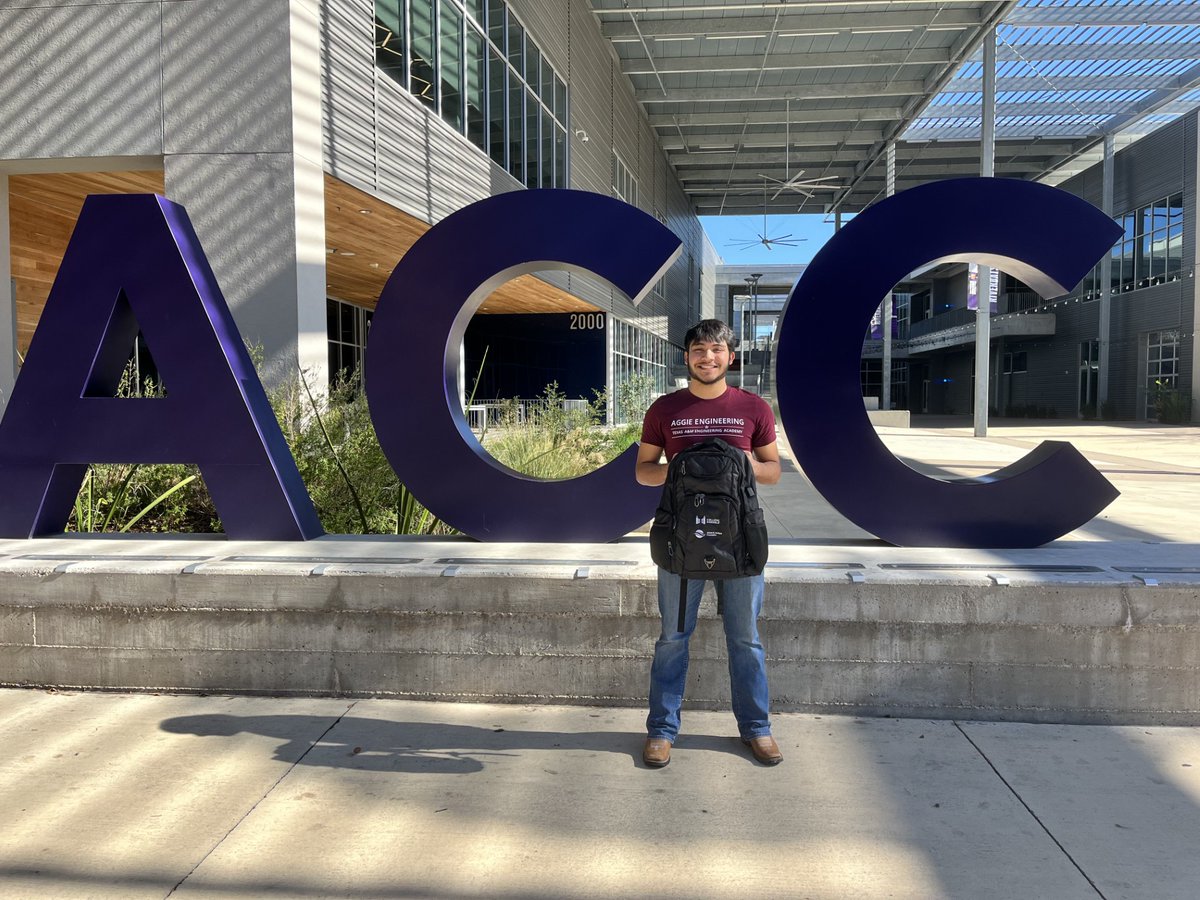 At College Possible Texas, we celebrate students like Daniel who are chasing their higher education dreams! With determination and grit, he’s building a brighter future. Together, we make college possible for all. #CollegePossible #HigherEducation #StudentSuccess