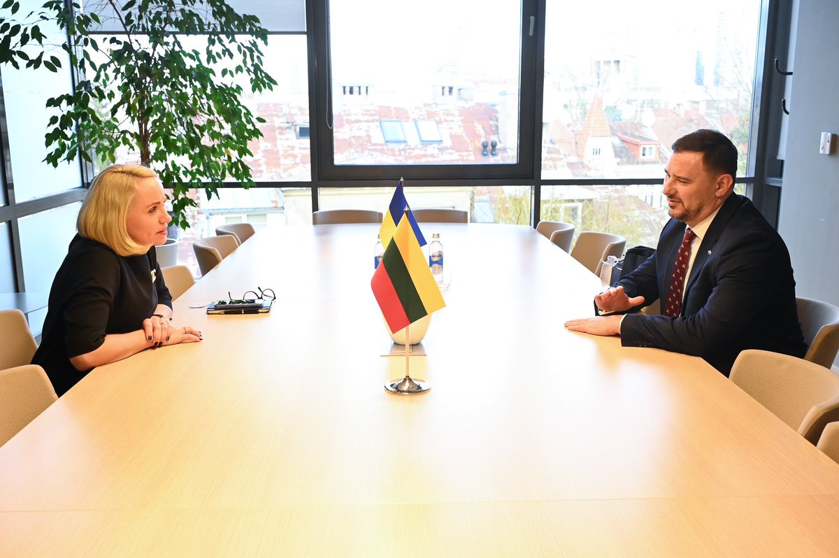 My farewell meeting with 🇺🇦Amb to Vilnius <a href="/Petro_Beshta/">Petro Beshta</a>.From the 1st day of aggression we worked hand in hand to afford timely justice and to make sure that the aggressor faces far reaching consequences. No doubt that the same commitment will continue to guide us in our new roles