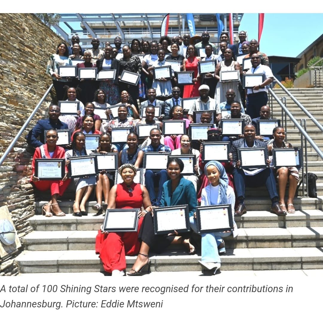 Sport_TUT's tweet photo. Congratulations to Coach Emily Mathosa - TUT Netball coach for being recognized as one of Inside Education's  Top 100 Young South Africans Shining Stars🌟 at SCI-BONO Discovery in Johannesburg. 

#100SAShiningStars | #TUTNETBALL| #HomeofChampions| #MovingfromGoodtoGreat https://t.co/b89qpw1MrA