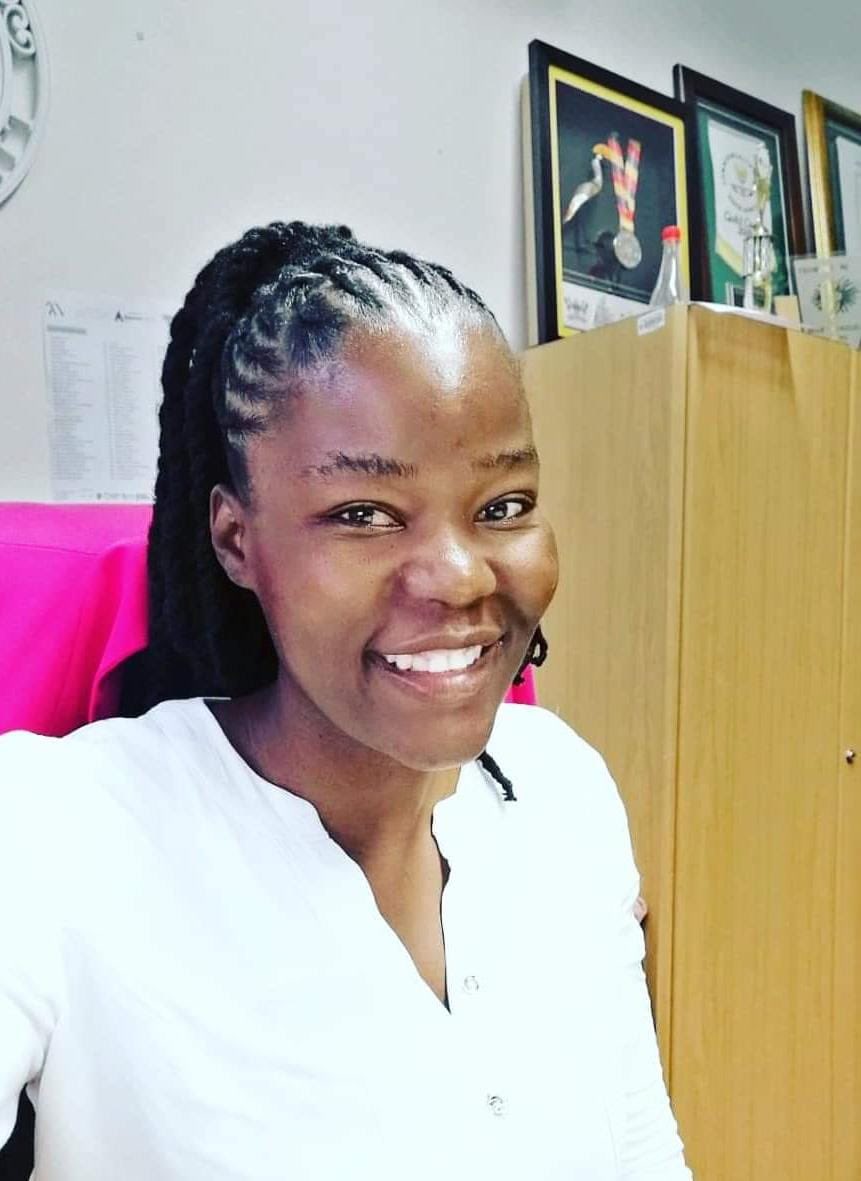 Sport_TUT's tweet photo. Congratulations to Coach Emily Mathosa - TUT Netball coach for being recognized as one of Inside Education's  Top 100 Young South Africans Shining Stars🌟 at SCI-BONO Discovery in Johannesburg. 

#100SAShiningStars | #TUTNETBALL| #HomeofChampions| #MovingfromGoodtoGreat https://t.co/b89qpw1MrA