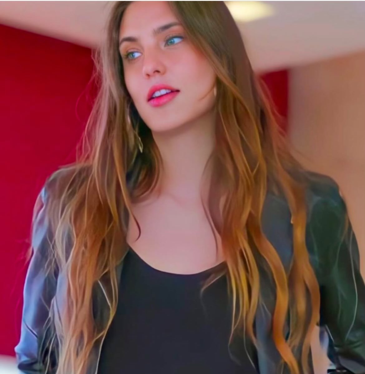 😍😍😍
#JuevesDeVal
#Juliantina