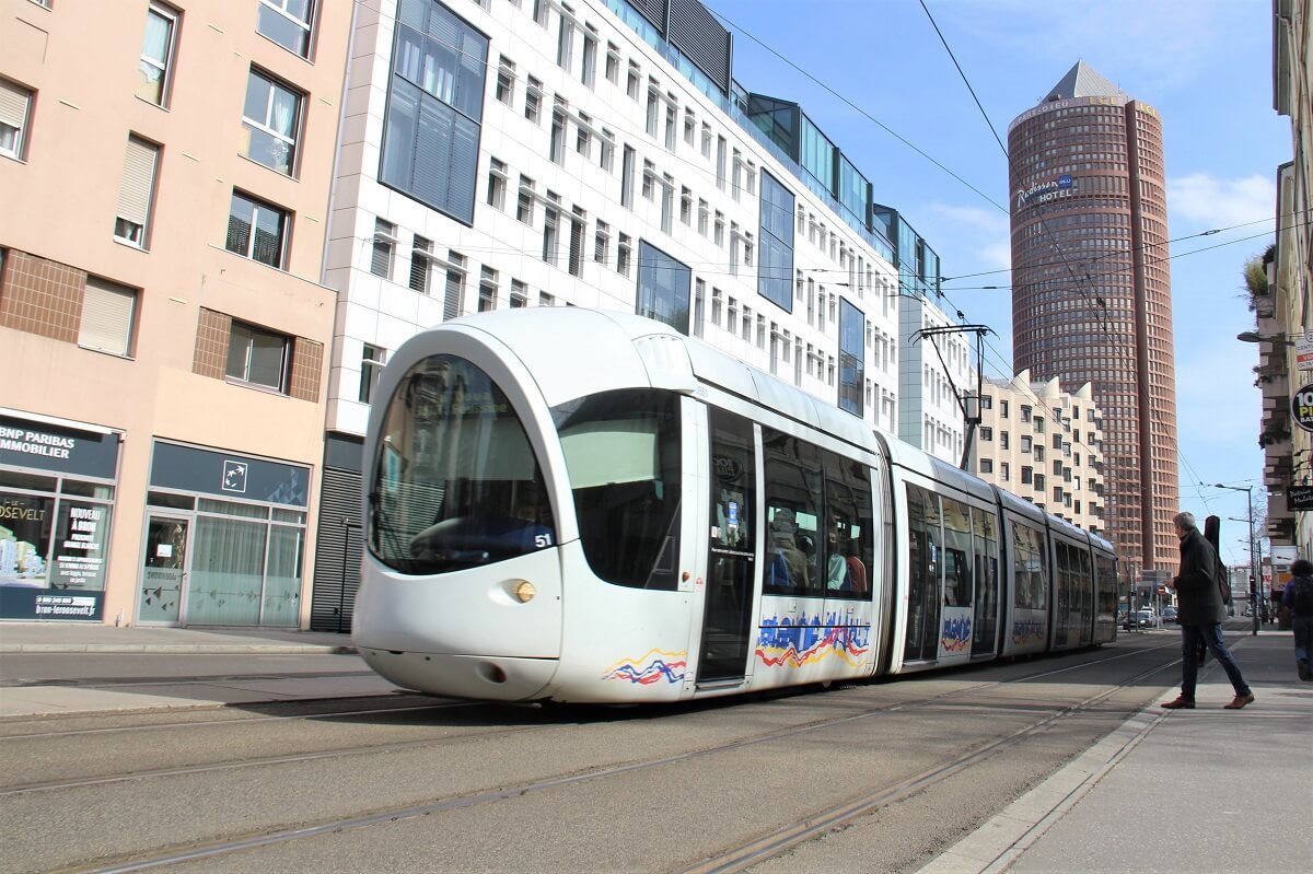 Le plus beau tramway de France. VS Le plus moche