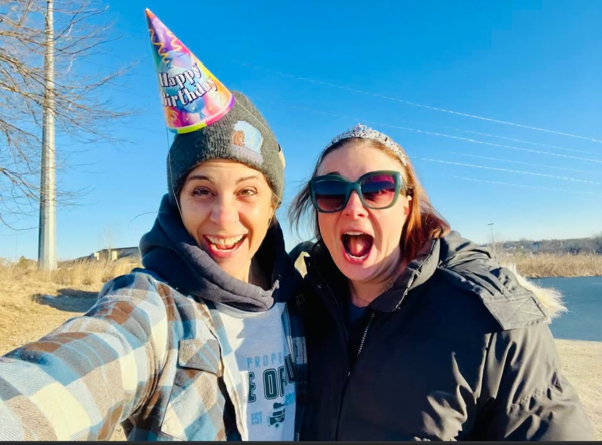 “It’s Jen’s BIRFDAY!” Tonight I'll do a set of ridiculous songs before she pays tribute to Carole King. Love you to Mars and back Jen! Hope we see you all tonight at The Bur Oak! 

2262 Winnebago St. in Madison

Doors at 7. Show starts at 8.