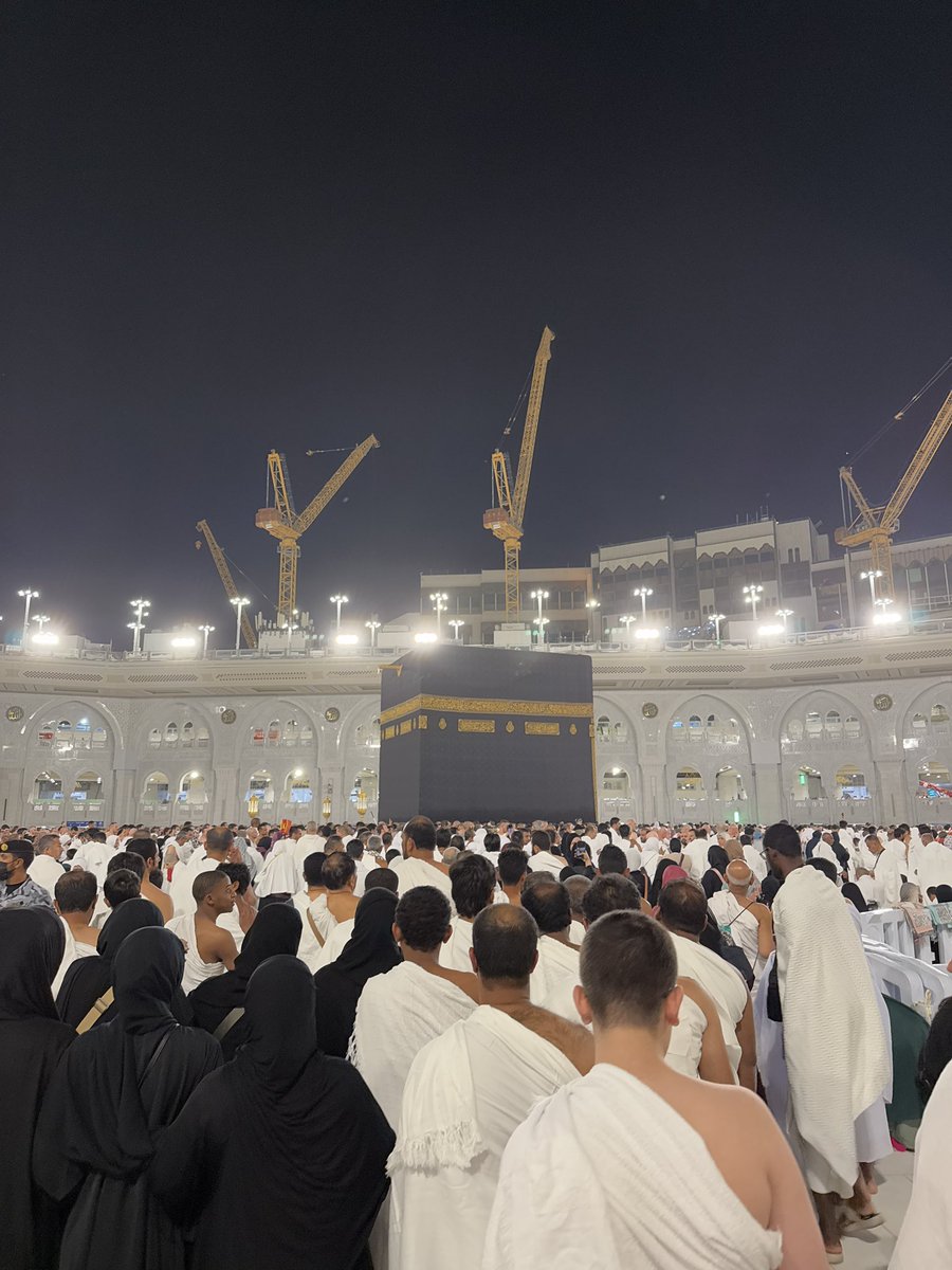 ABO8RNAH's tweet image. آخر ليلة لي في المملكة، وكالعادة، مثل أول مرة جيت فيها، مو قادر أصدق أني بغادر. هالمكان اللي فيه روحانية وراحة بال ما لقيتها في أي مكان ثاني. كل لحظة هنا كانت وبتبقى ذكرى جميلة، وأتمنى أرجع بأقرب وقت ممكن. ❤️