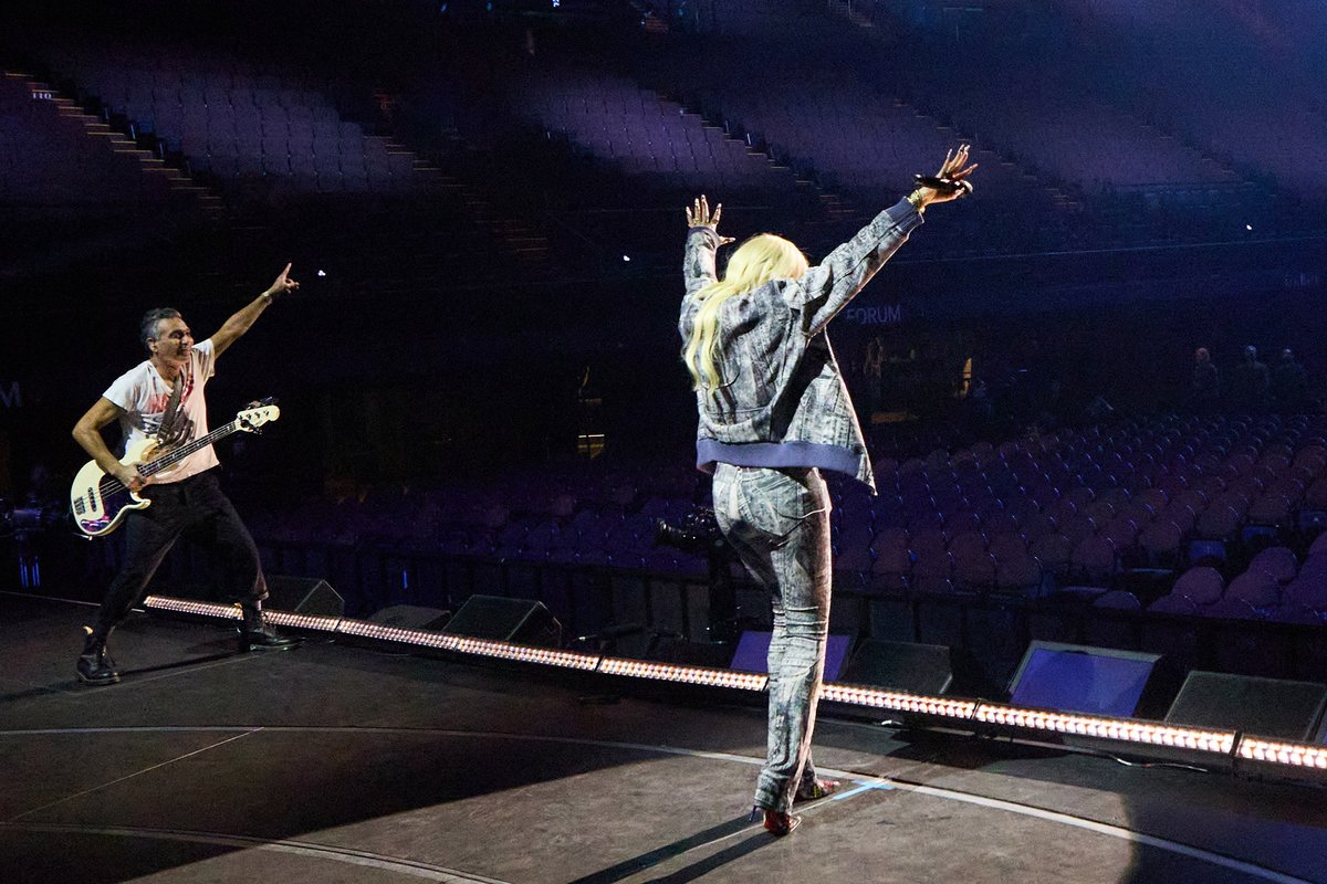 nodoubt's tweet photo. Tonight we will be performing at #FireAidLA to raise funds for those affected by the devastating fires. All proceeds will help support rebuilding efforts, aid for displaced families, and fire prevention technology for the future of Los Angeles. https://t.co/2pjEXE20WL