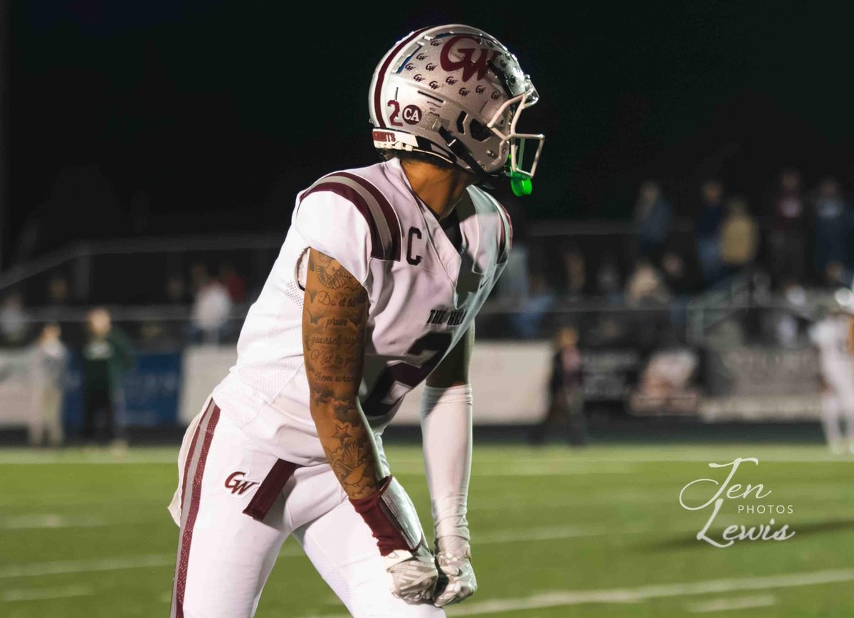 Solomon Ferrell (@solomon_ferrell) on Twitter photo Senior Season:
1st Team MSAC
1st Team Prep Redzone all state
All state Honorable mention
506 Rec Yds
27 Rec
18.7 Avg
9 TD
3 Int
8 PBU
24 Solo
30 Tot
hudl.com/v/2Rd86Y Senior Season:
1st Team MSAC
1st Team Prep Redzone all state
All state Honorable mention
506 Rec Yds
27 Rec
18.7 Avg
9 TD
3 Int
8 PBU
24 Solo
30 Tot
hudl.com/v/2Rd86Y