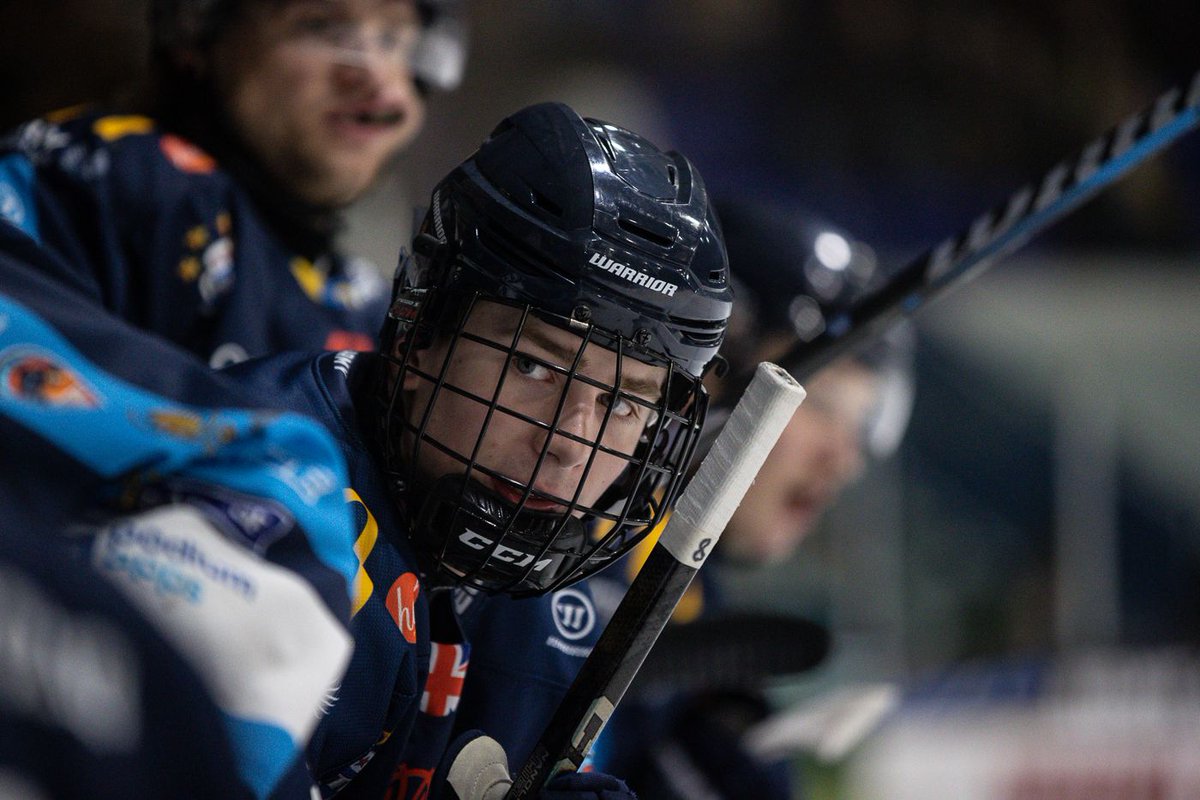 covblazehockey's tweet photo. 🇬🇧 Congratulations to our #8 Brynley Capps who has been named to the Great Britain squad for April's men's Under-18 World Championship Division II Group A in Asiago.

🔗 https://t.co/AXszdmV1fR https://t.co/E1ORWQANzh