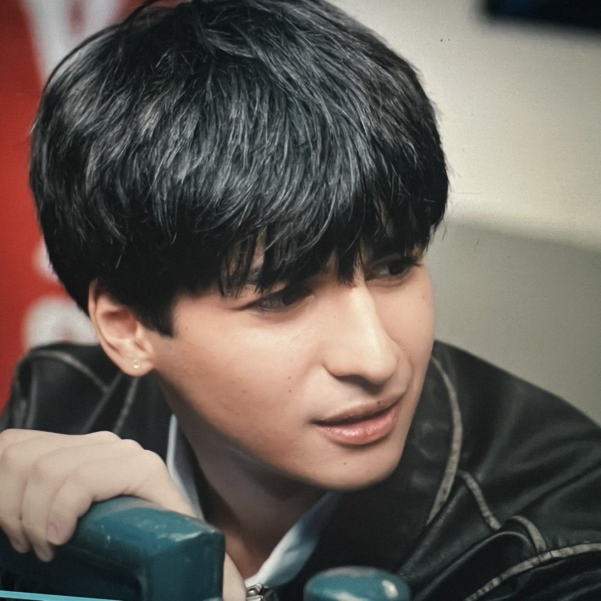 kpopprpxyhopb's tweet photo. chismoso             🤝           pakielamera https://t.co/H0AIyJ6BPX