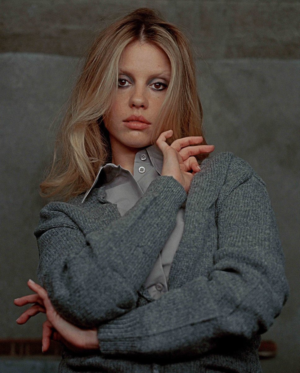 best of mia goth tweet media
