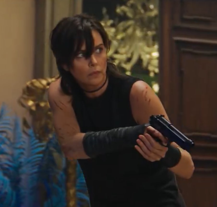 FilmUpdates's tweet photo. Charlize Theron in ‘THE OLD GUARD 2’ https://t.co/QqQ9ASiuUy