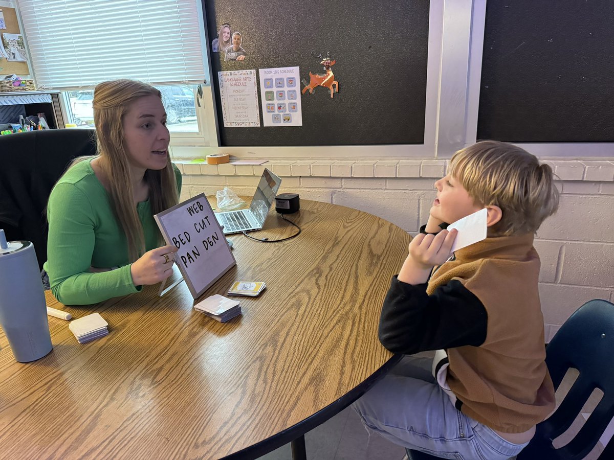 Mary Elizabeth Davis tweet media