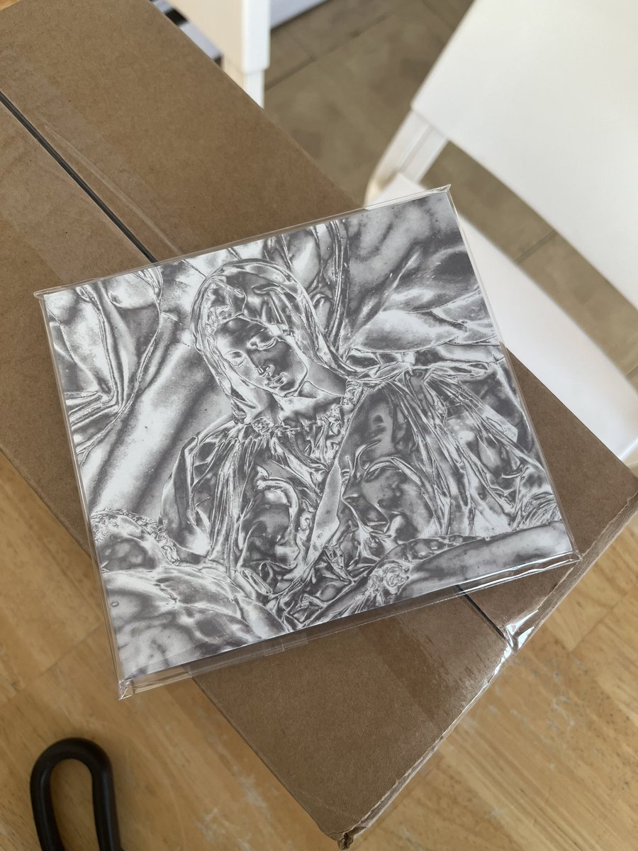 🦅📦✅
lomantypebeats.bandcamp.com/album/madon