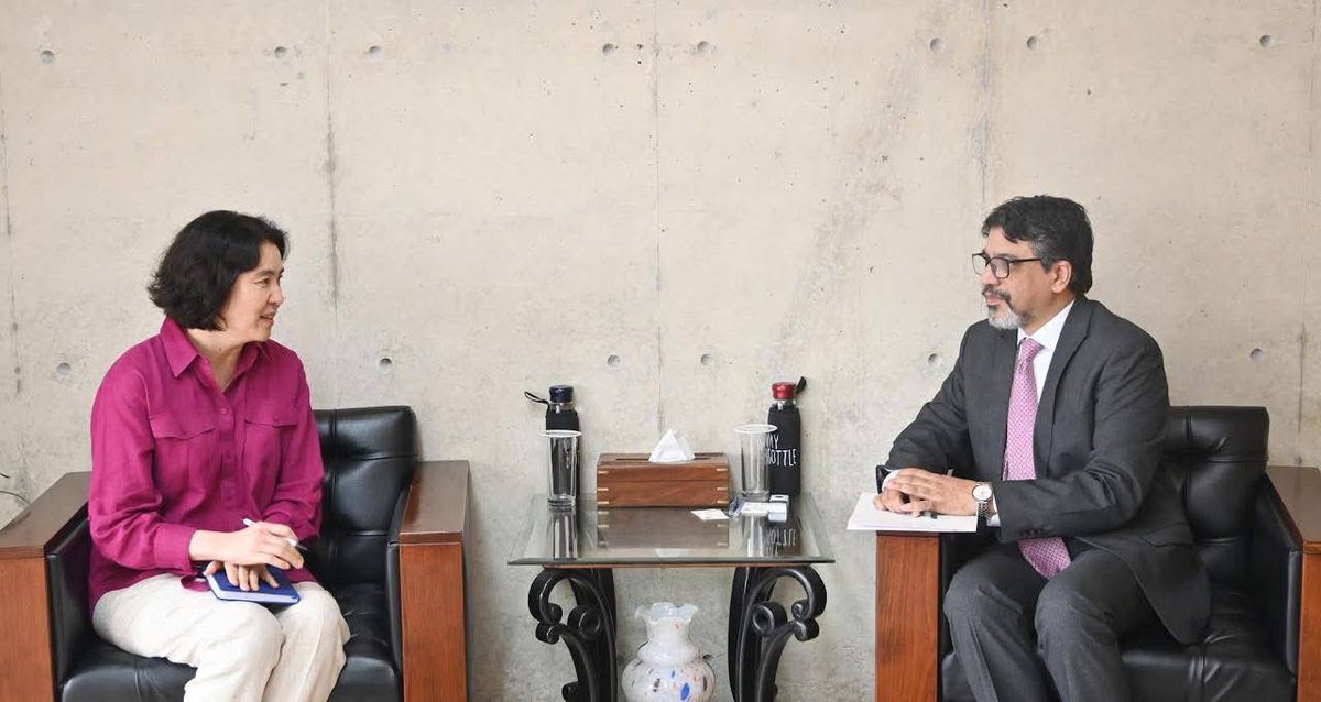 JunHaiKyung's tweet image. Grateful for the constructive meetings in Dhaka today with the High Representative on Rohingya issues and Foreign Secretary of Bangladesh. We discussed ways to heighten the critical support and resources needed for the Rohingya response in 🇧🇩