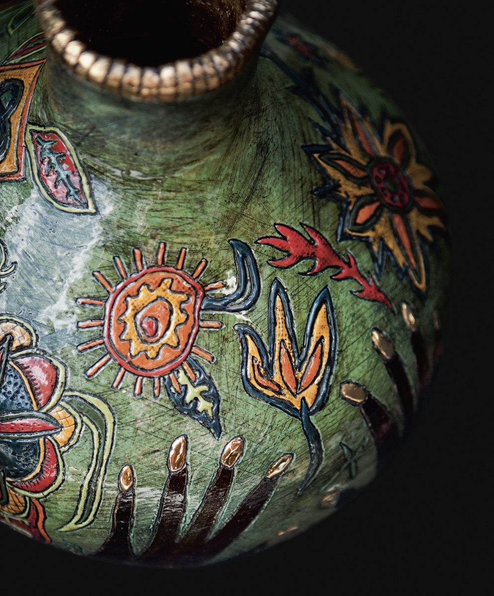 #CRThrowbackThursday | FREE ARTICLE

The work of Lucinda Mudge is laced with a touch of mischief, explains Sue Herdman in CR 291.

Read the article 'Violence and beauty' free for one week: ocean.exacteditions.com/issues/62733/s…...