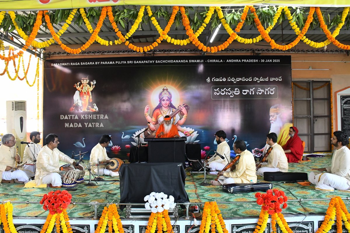 SgsSwamiji's tweet photo. • Datta Kshetra Nada Yatra 2025 • 30 Jan 2025

- Music for Meditation - Saraswati Raga Sagara

SGS Ashrama, Cheerala, Andhra Pradesh

#datta #dattakshetrayatra2025 #music #meditation #healing #sgsswamiji #raga #nada #ragasagara #cheerala #saraswatiragasagara https://t.co/6lffc1xefk