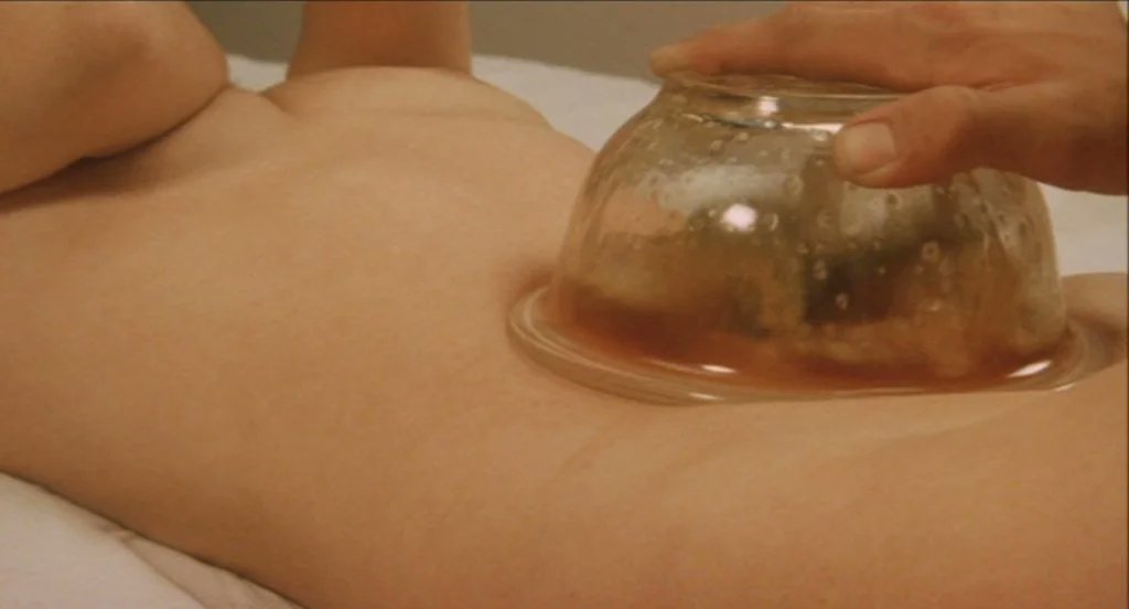 昭和のべっぴんさんのおへそに生きたエビを泳がせてくすぐり責め

おへそに生きたエビを泳がせて透明ボールで蓋をするとエビが暴れまわりくすぐったくて大爆笑する艶っぽい昭和美少女がたまらん【画像４０枚】

レビューはこちら⇓
kusugurikenkyujo.com/2025/01/31/%e6…